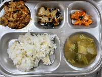 １２월&nbsp;１５일&nbsp;식단사진입니다。